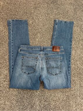 Hollister Men's Straight Jeans in Light Blue Denim